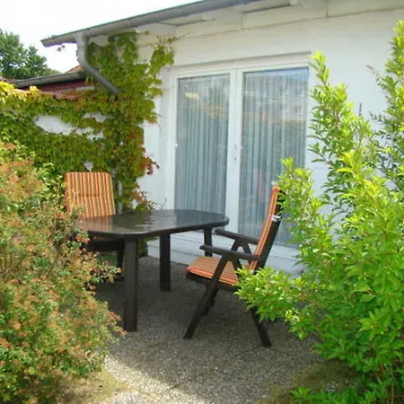 Lindenstra_e Apartment